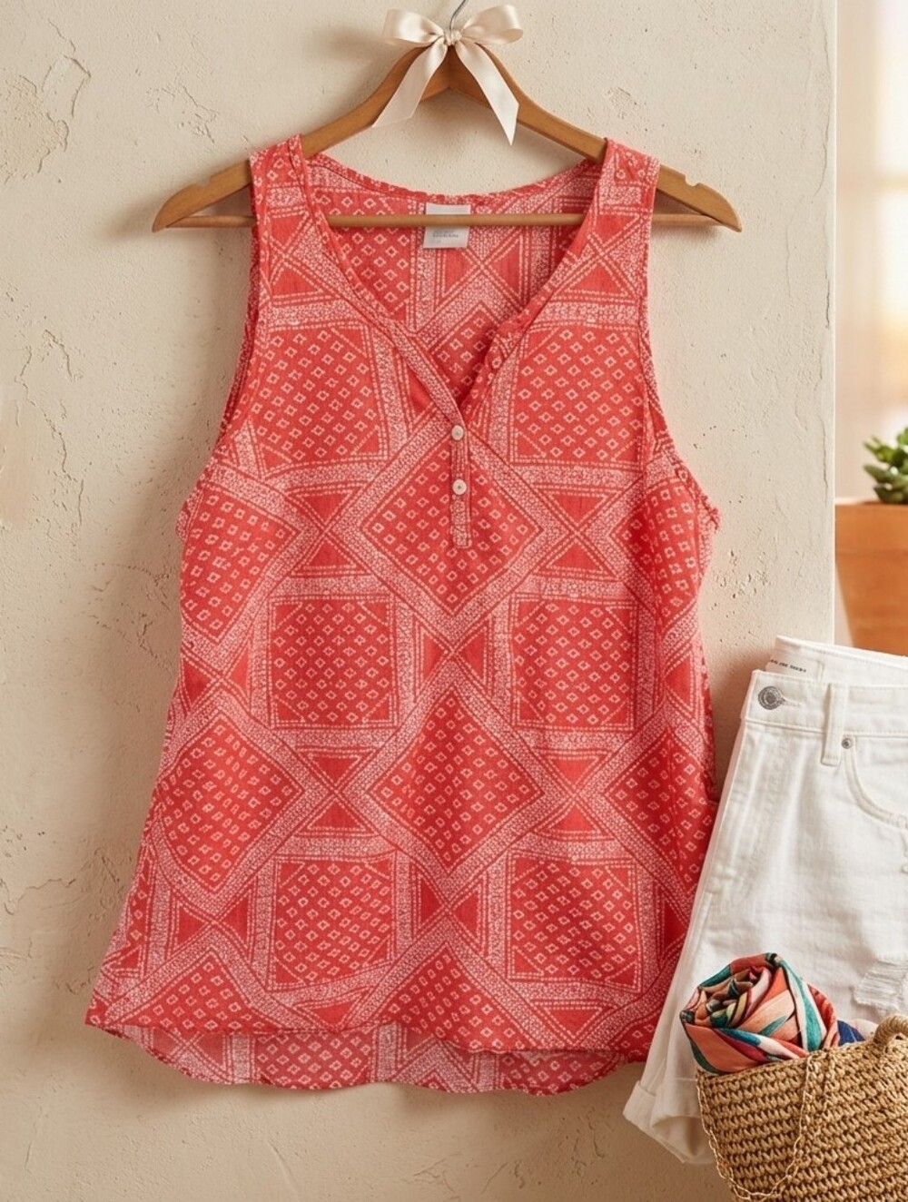 The North Face Barilles Coral Geometric Print Henley Tank Top Size Large